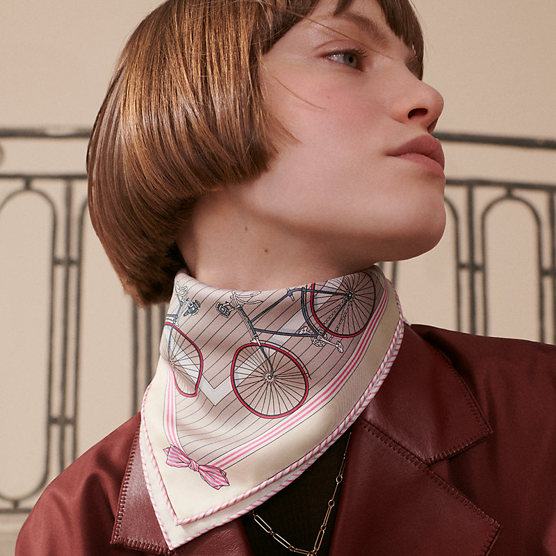 ガヴロッシュ 45 《ベカン》 - ベージュ | Hermès - エルメス-公式サイト